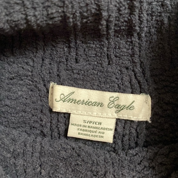 American Eagle Sweater - Picture 3 of 5